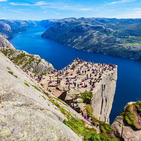 Experience A Cozy Getaway Near Pulpit Rock-a Unit Leilighet